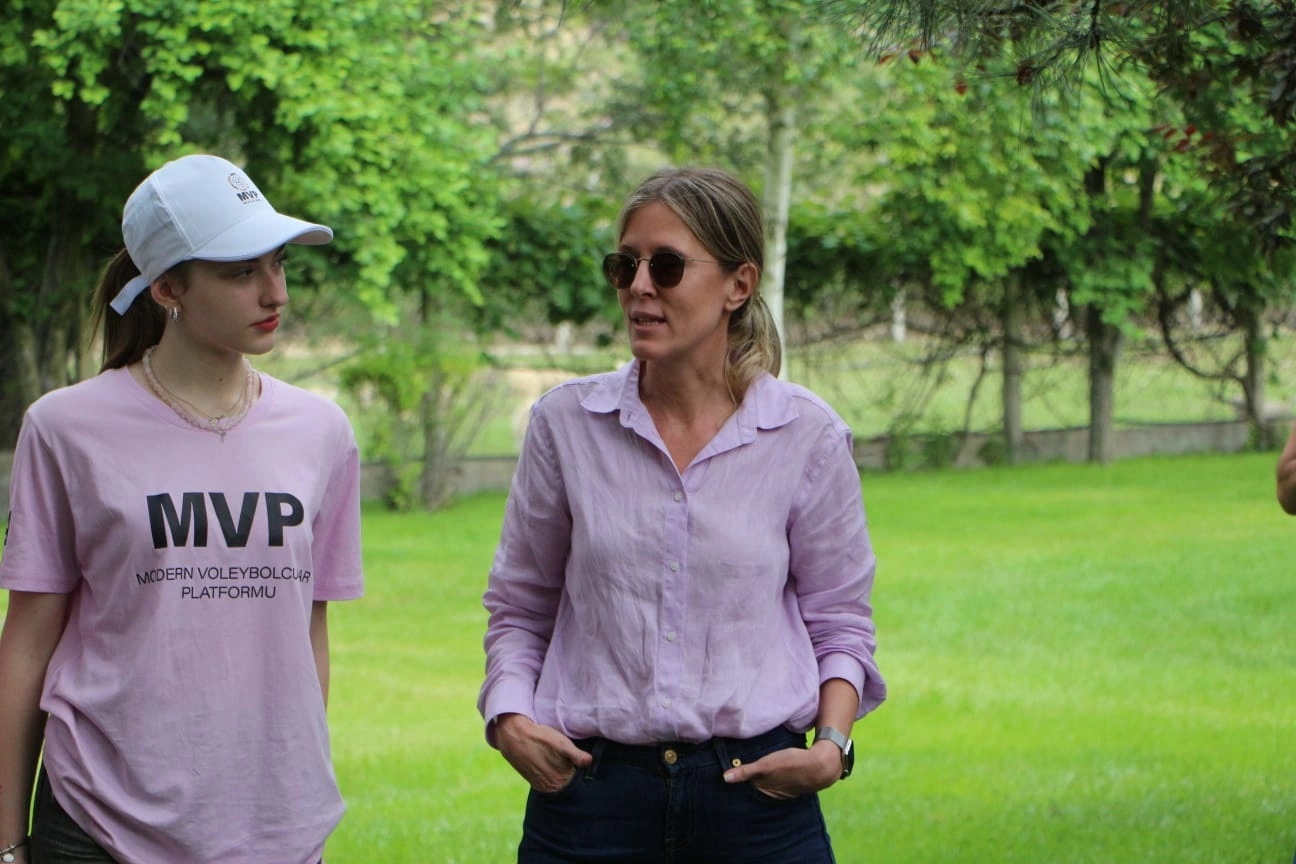 Modern Voleybolcular Platformu 8