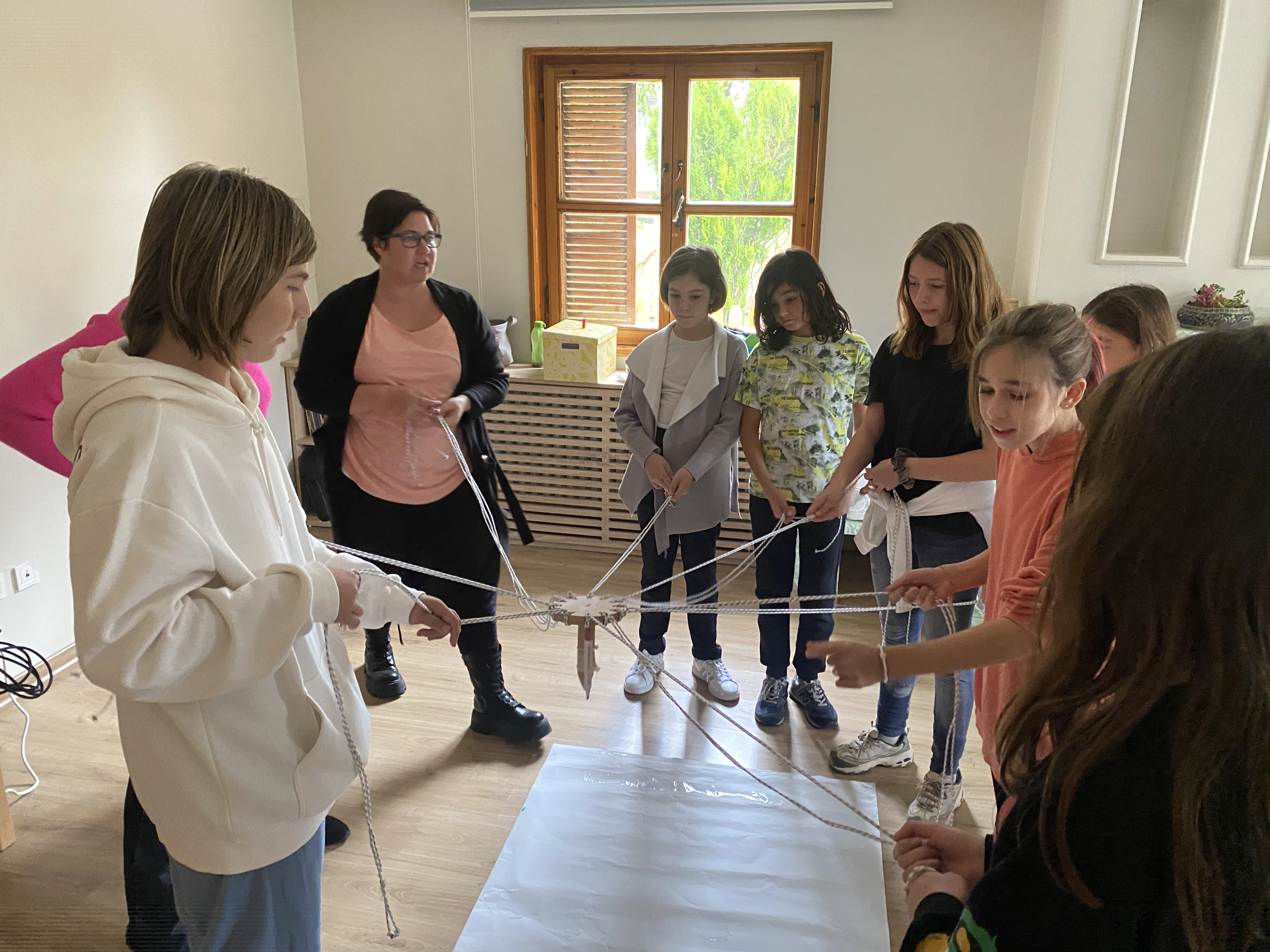 Sallanan Kuyruklar 6